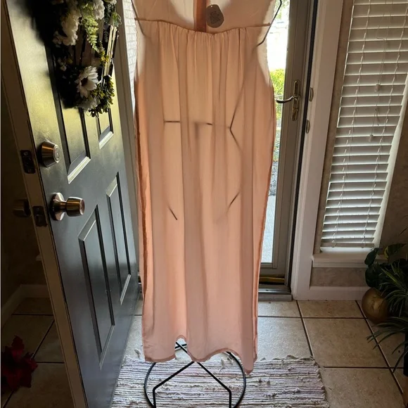 NOS Vintage 100% Silk Peach Embroidered Gown sz 42 NWT AS IS